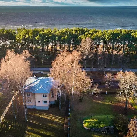 Private Villa, 100 Meters From Pirita Beach ヴィラ タリン